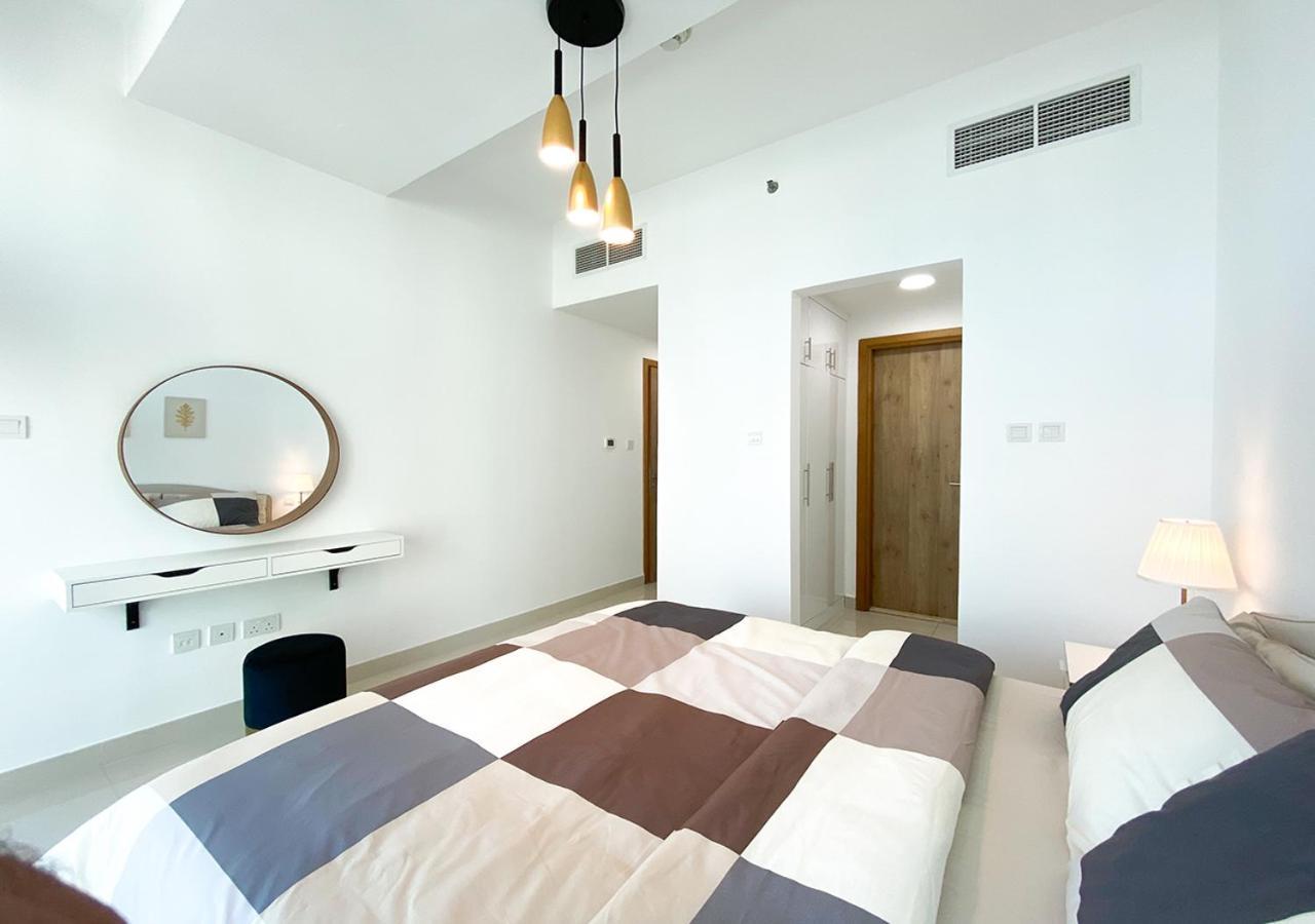 Walk To The Beach Or Enjoy The Amazing View From The Balcony