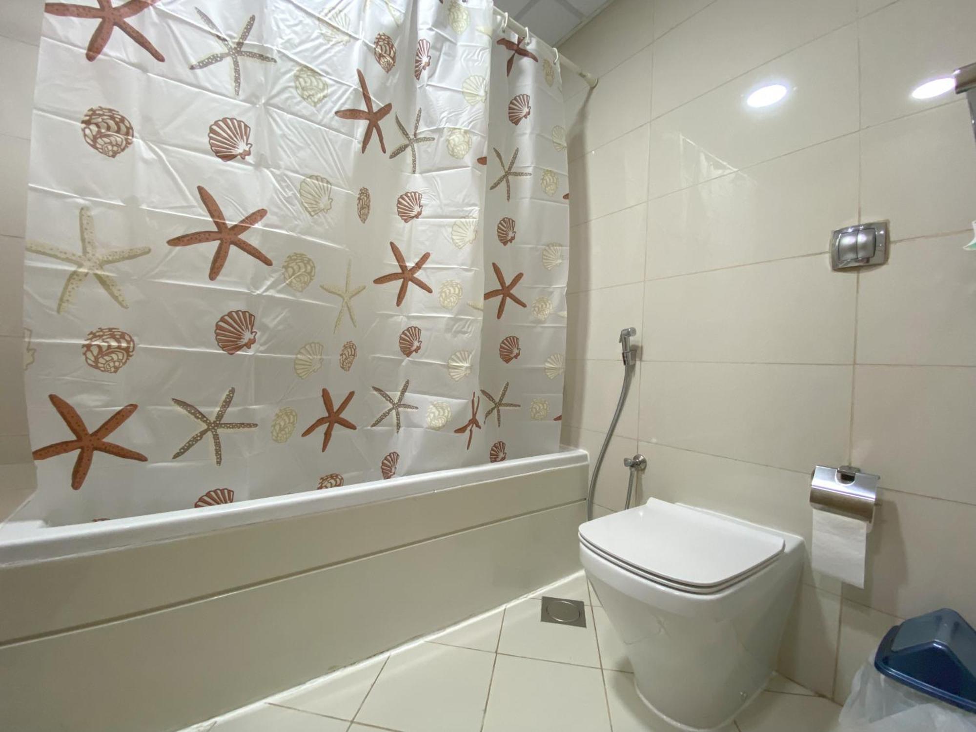 Walk To The Beach Or Enjoy The Amazing View From The Balcony Apartment *
